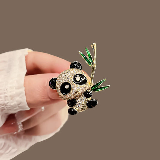 Cute Lovely Panda Bamboo Animal Brooch Women Jewelry Fashion Enamel Rhinestone Bee Pins Shirt Lapel Hat Decoration Party Gift